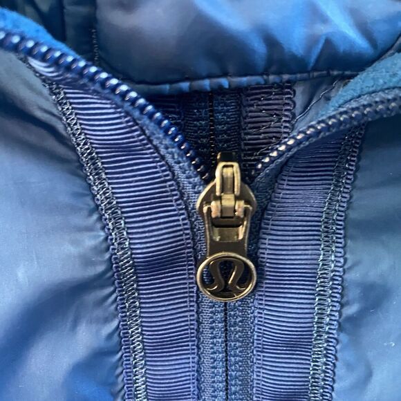 Lululemon Run Bundle Up Jacket Womens 4 Limitless Blue Running Reflective Hooded - Picture 6 of 16
